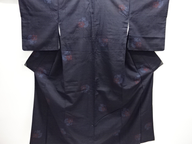 美品 花古典柄織り出し結城紬着物 石下/裄66 黒グレー系